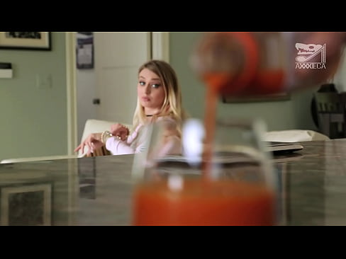 ❤️ Une fille chaude avec de gros seins et une chatte serrée reçoit la bite d'un perdant, mais très fort. ❤️❌ Porno at fr.serviporno.ru ❌️